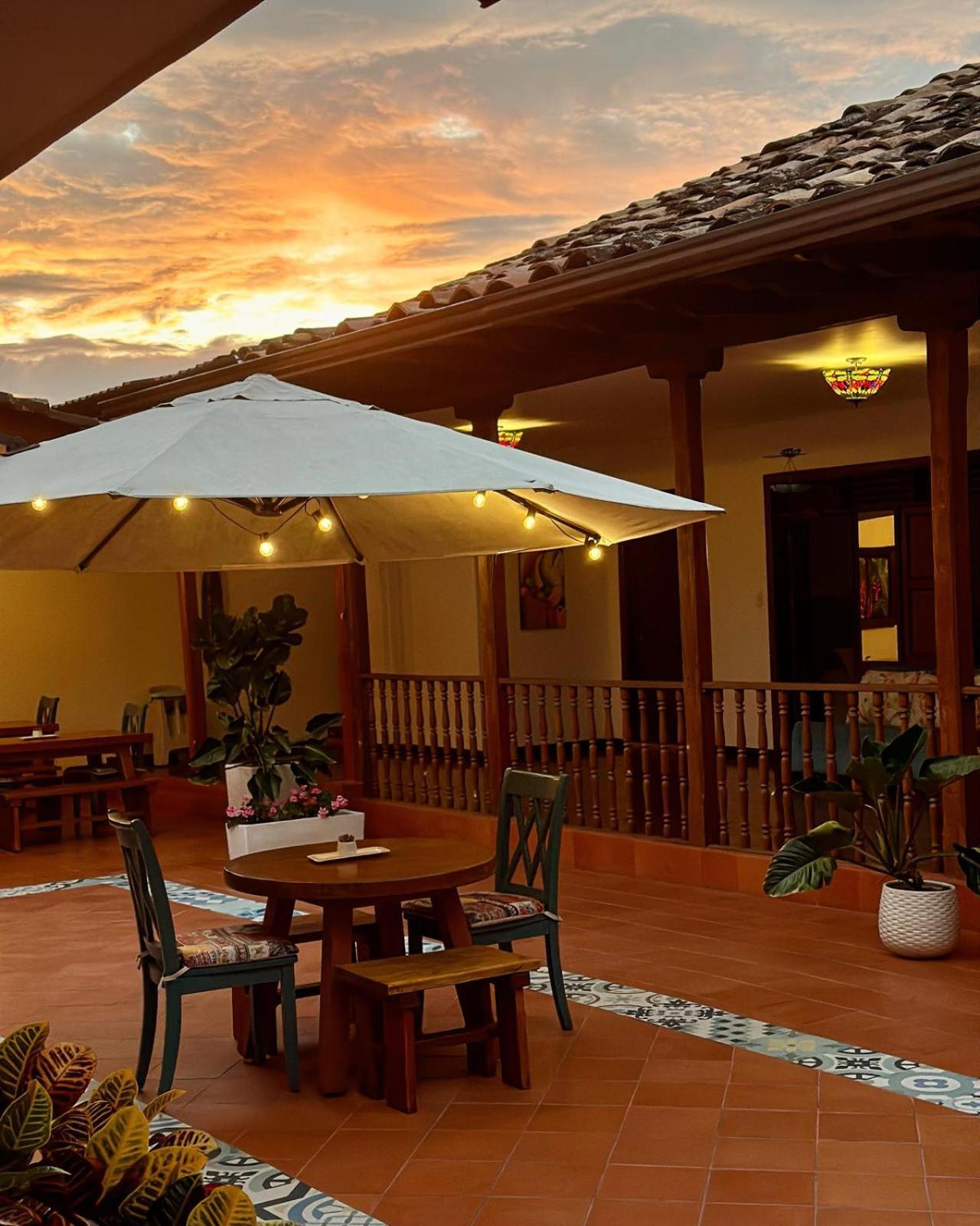 Hotel Colonial Andino - Parque Principal De بيتاليتو المظهر الخارجي الصورة
